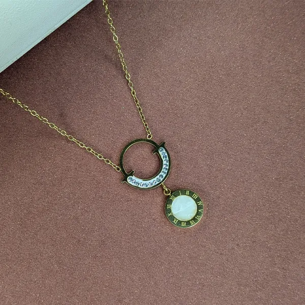 Elegant_Anti-Tarnish_Mother_of_Pearl_Circle_Charm_Pendant