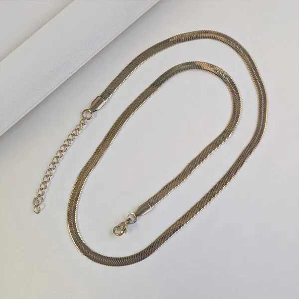Classic_Stainless_Steel_Flat_Chain_for_Men_&_Women