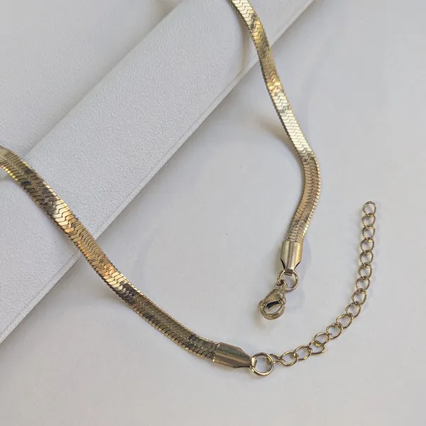 Classic_Stainless_Steel_Flat_Chain_for_Men_&_Women
