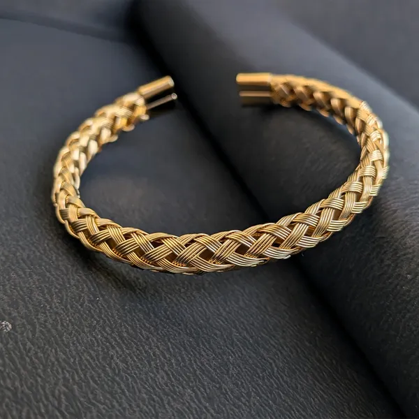 Stylish_Braided_Stainless_Steel_Bracelet_for_Men