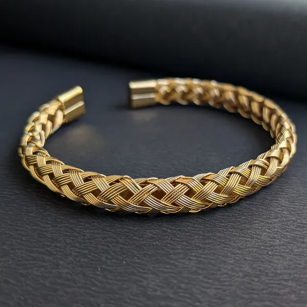 Stylish_Braided_Stainless_Steel_Bracelet_for_Men