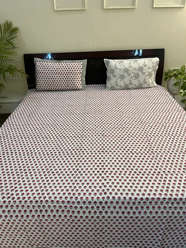 Multicolor_Gulmohar_Double_Bed_Sheet_With_Pillows