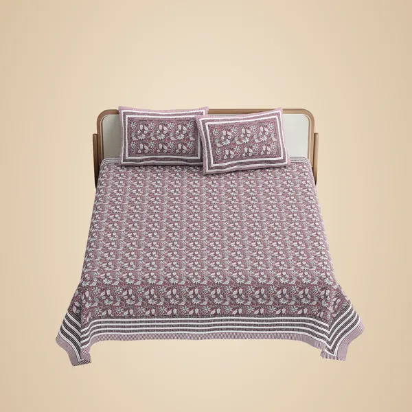 Wine_Double_Bed_Sheet_With_Pillows