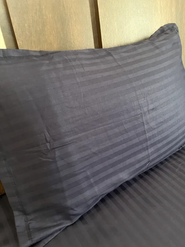 Dark_Grey_Double_Bed_Sheet_With_Pillows