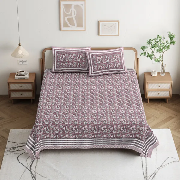 Wine_Double_Bed_Sheet_With_Pillows