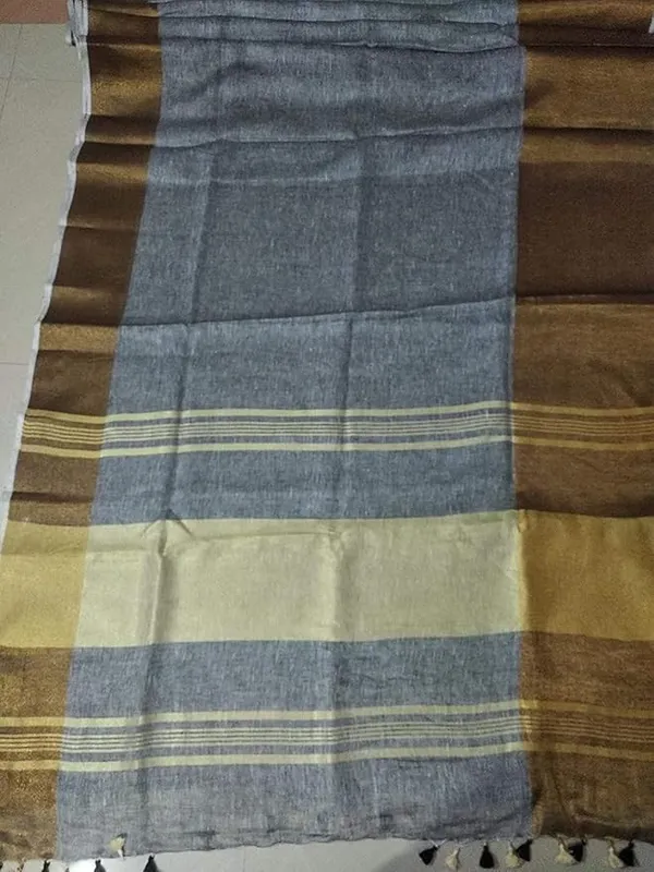 Golden_Ash_Vamika_–_Premium_Grey_Tussar_Silk_Zari_Border_Saree