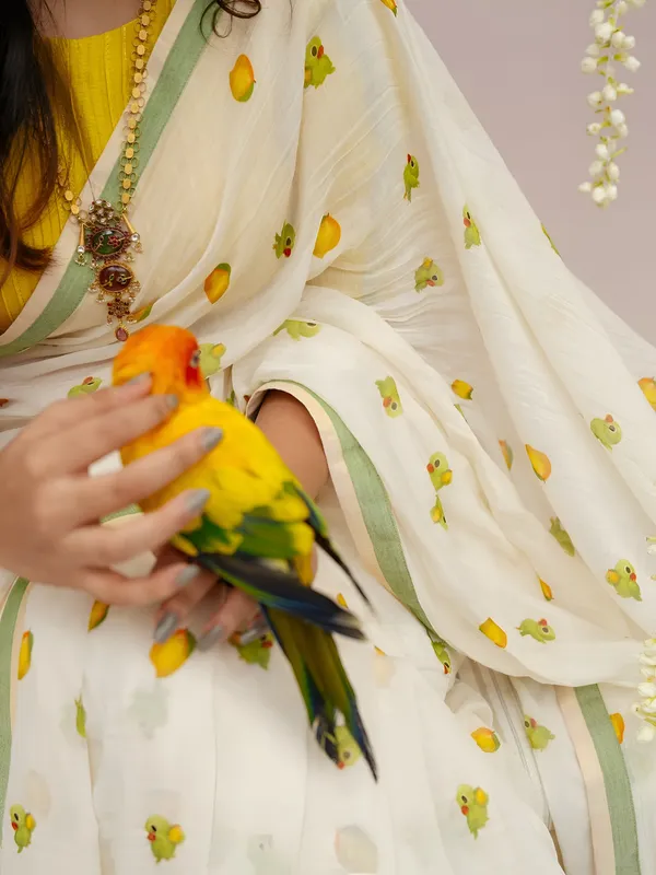 Lemon_Blossom_Grace_Soft_Linen_Saree