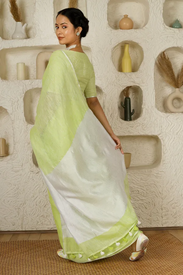Green_Pure_Linen_Premium_&_Elegant_Saree_For_Women_(With_Blouse_Piece)