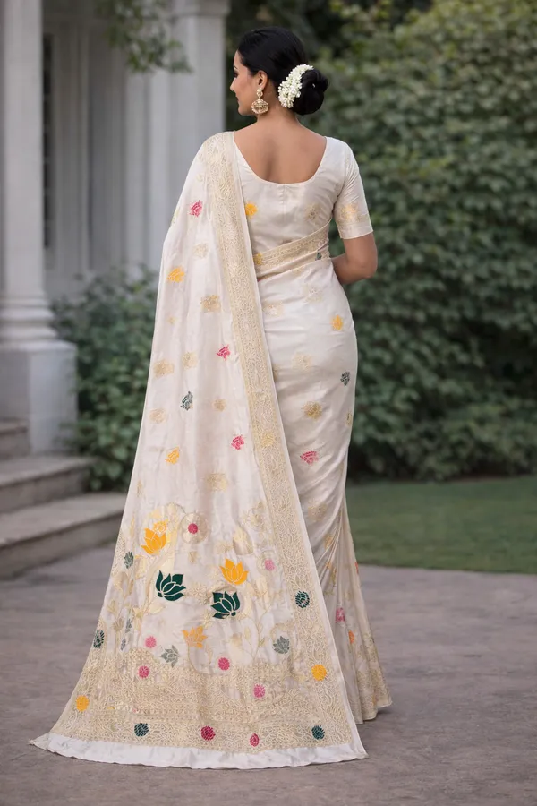Royal_Lotus_Bloom_Dola_Silk_Saree
