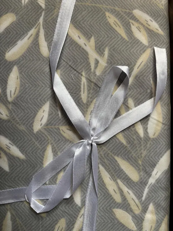 Grey_Leaves_Pattern_Cotton_Double_Bedsheet_With_Pillow_Cover