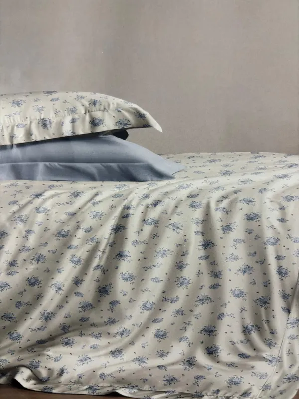 Light_Blue_Tiny_Floral_(Blue)_Cotton_Double_Bedsheet_With_Pillow_Cover