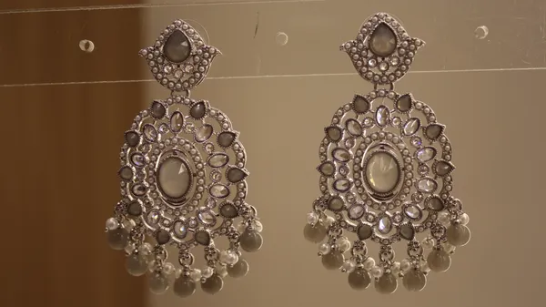 Brass_Stylish_Jhumkas_For_Women
