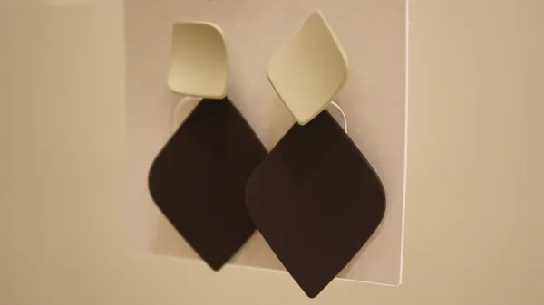 Alloy_Stylish_Korean_Earing_For_Women