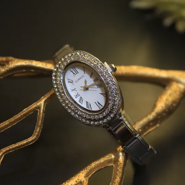 Glimsy_Diamond_Halo_Bracelet_Watch