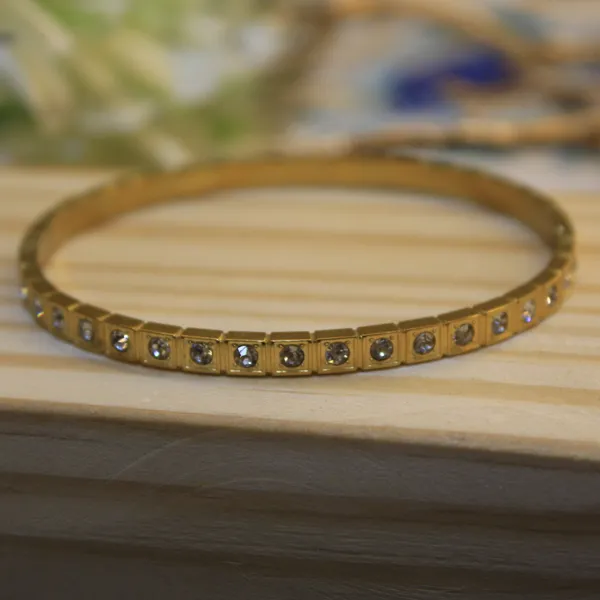 Premium_Gold_Plated_Bracelet_for_Women