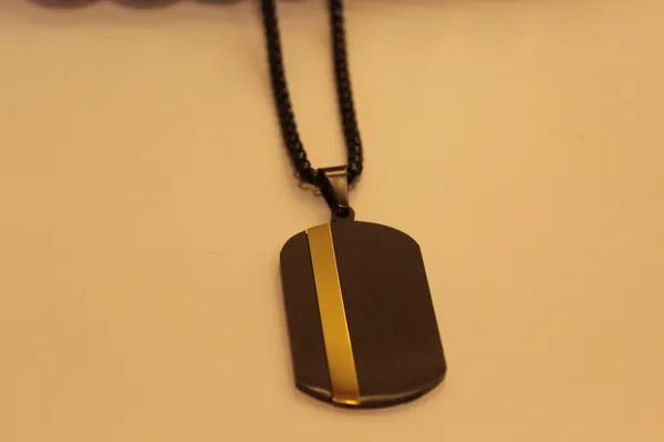 Stylish_Stainless_Steel_Chain_For_Men