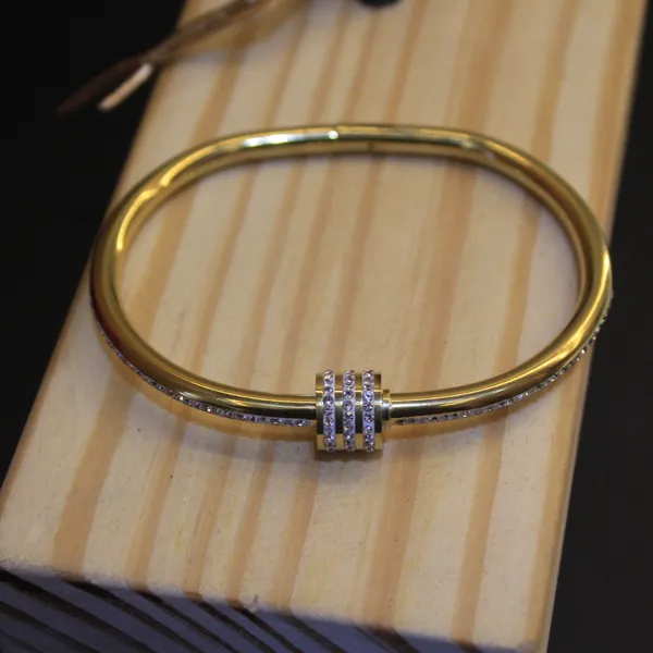 Gold_Plated_Anti_Tarnish_Ring_Bracelet_for_Women