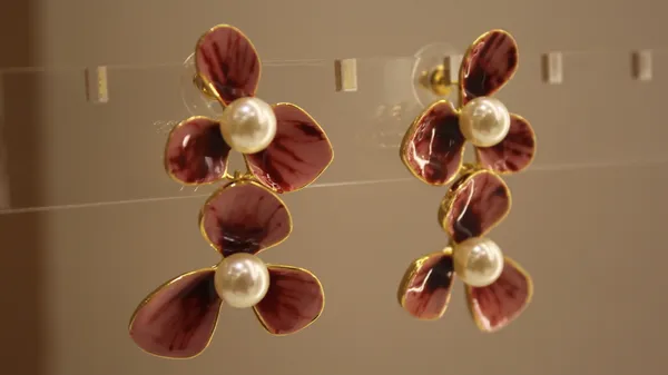 Alloy_Stylish_Korean_Earing_For_Women