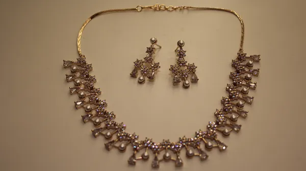 American_Diamond_Necklace_Set_For_Women
