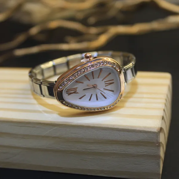 Glimsy_Ivory_Halo_Bracelet_Watch