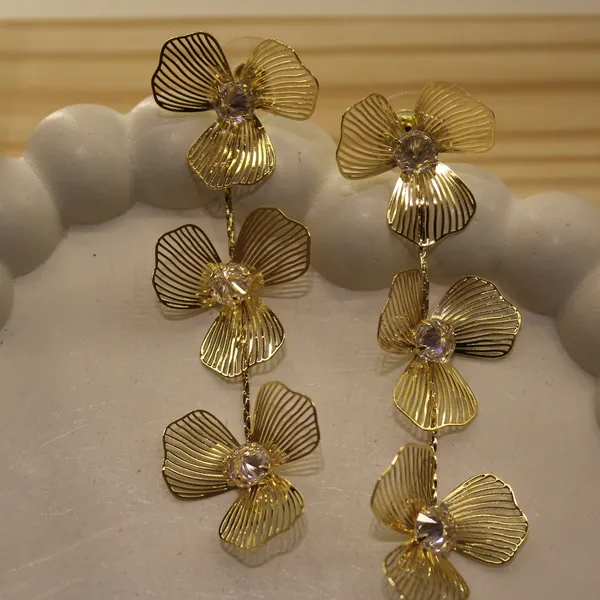 Alloy_Stylish_Korean_Earing_For_Women