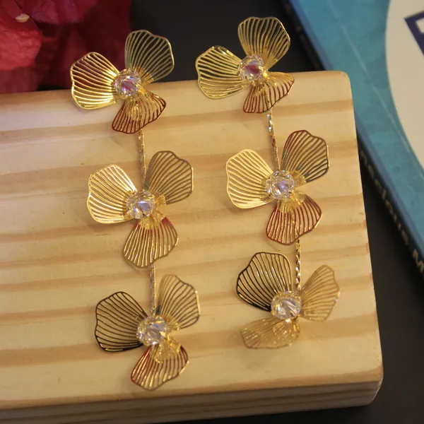 Alloy_Stylish_Korean_Earing_For_Women