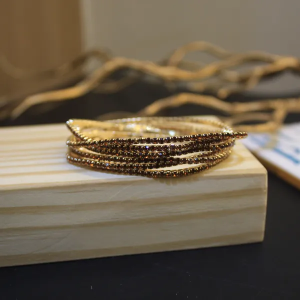 Glimsy_Sparkling_Tennis_Stretch_Maroon_Bracelet_Set_(Pack_of_6)