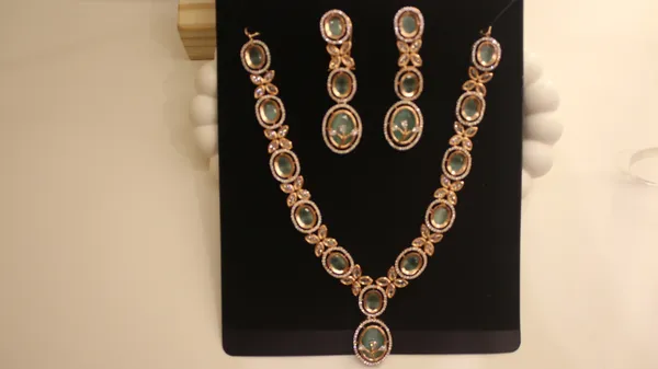 American_Diamond_Necklace_Set_For_Women
