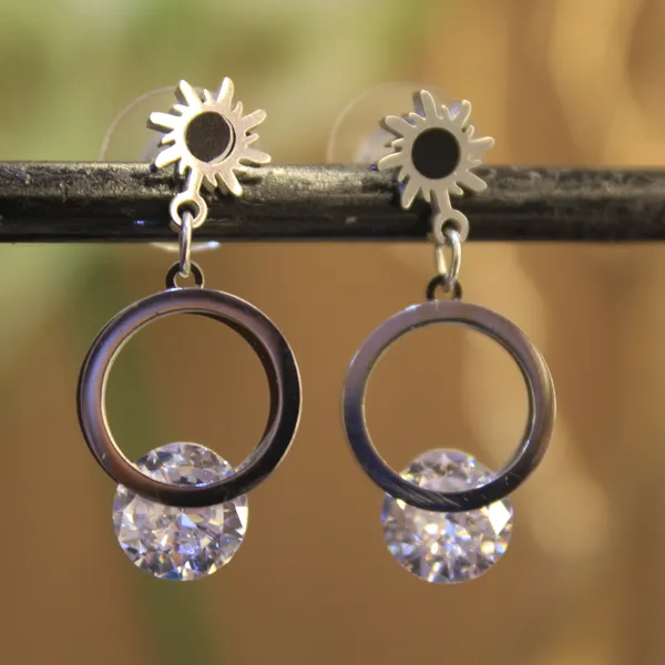 Alloy_Stylish_Western_Earing_For_Women