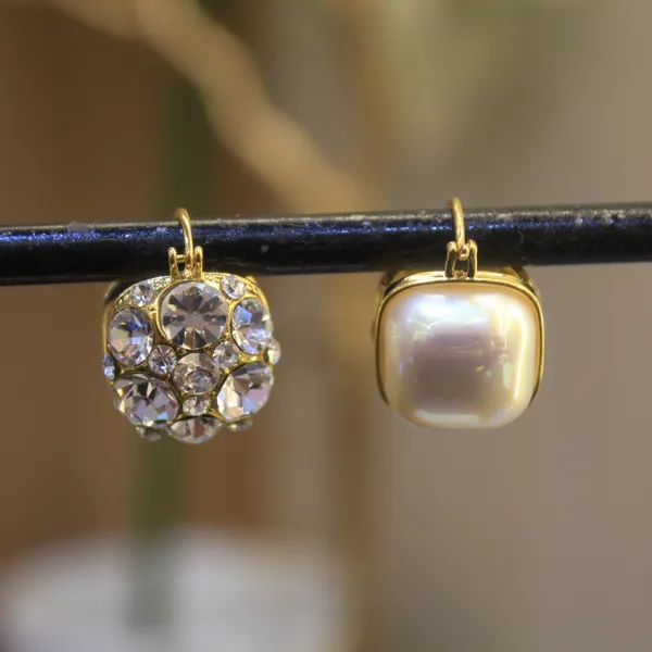 Alloy_Stylish_Korean_Earing_For_Women