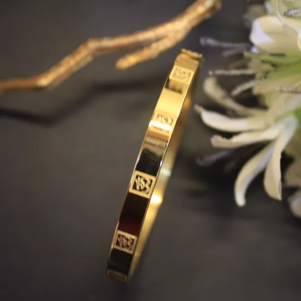 Gold_Plate_Anti_Tarnish_OM_Bracelet_For_Men
