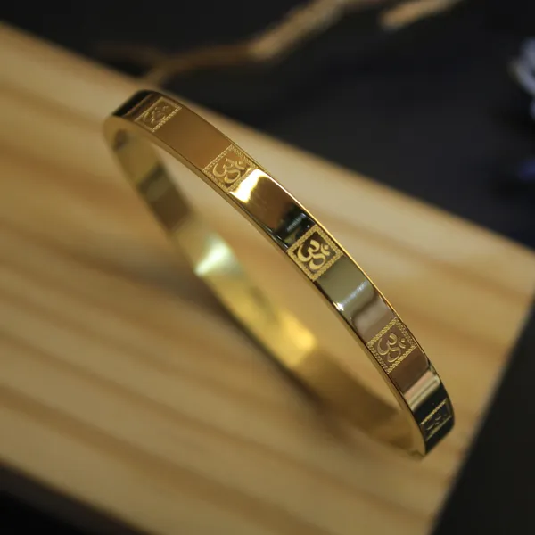Gold_Plate_Anti_Tarnish_OM_Bracelet_For_Men
