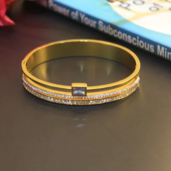 Gold_Plated_Anti_Tarnish_Cubic_Zirconia_Bracelet_Bangle_|_Pack_of__1