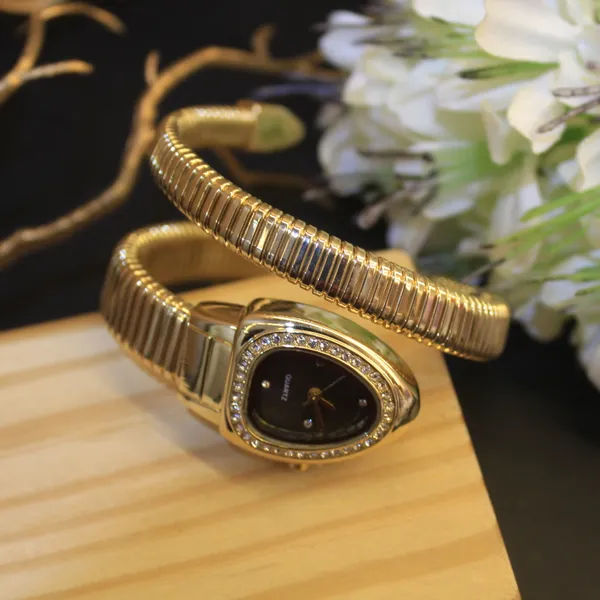 Glimsy_Serpentina_Luxe_–_Gold_Plated_Bracelet_Watch