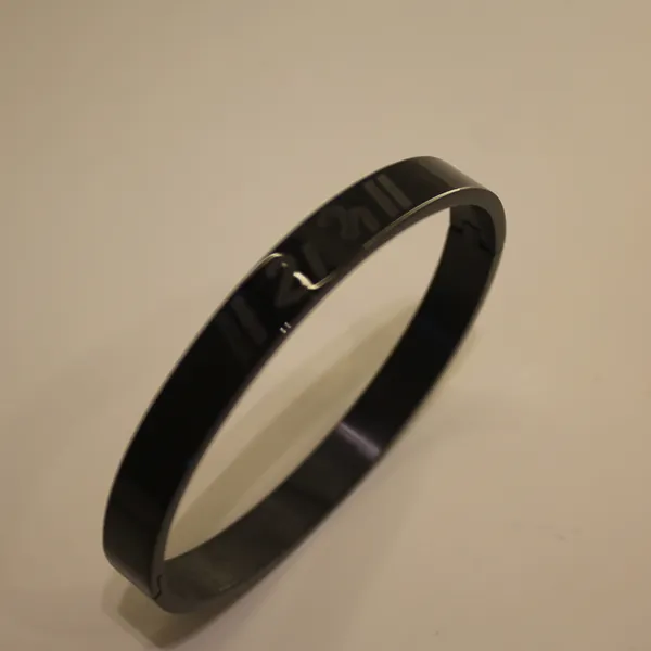 Stylish_Alloy_Bracelet_For_Men