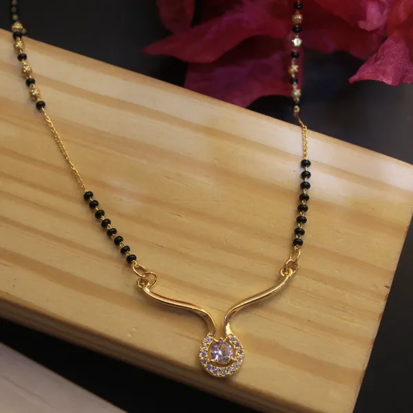 Glimsy_Gold_Plated_Anti_Tarnish_Seraphina_Curve_Mangalsutra