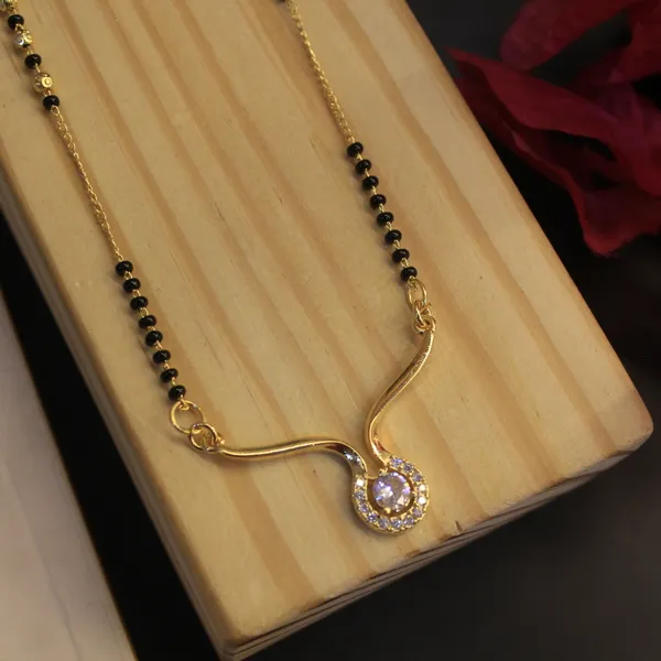 Glimsy_Gold_Plated_Anti_Tarnish_Seraphina_Curve_Mangalsutra
