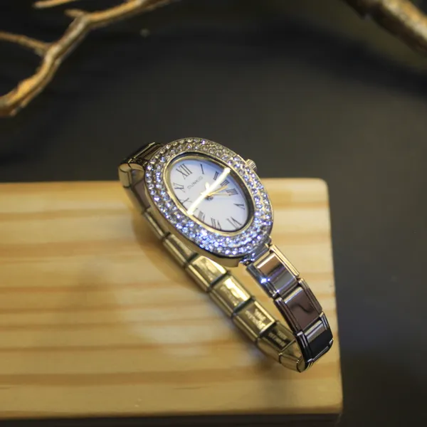 Glimsy_Diamond_Halo_Bracelet_Watch
