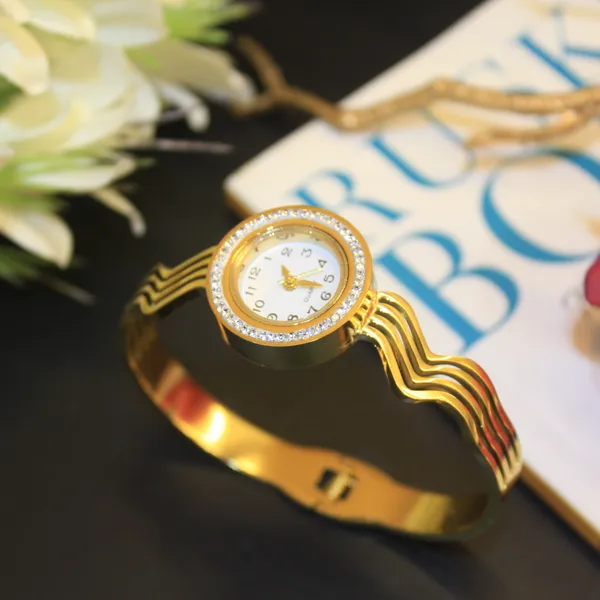 Glimsy_Women_Bracelet_Watch