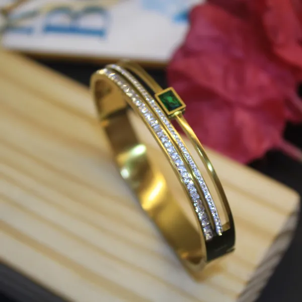 Gold_Plated_Anti_Tarnish_Cubic_Zirconia_Emerald_toned_Bracelet_for_Women_|_Pack_of__1