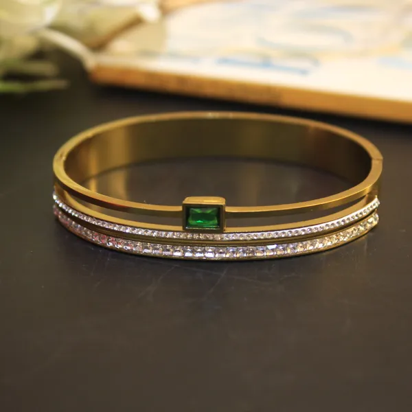 Gold_Plated_Anti_Tarnish_Cubic_Zirconia_Emerald_toned_Bracelet_for_Women_|_Pack_of__1