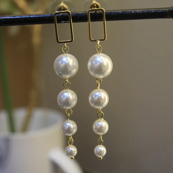 Alloy_Stylish_Korean_Earing_For_Women