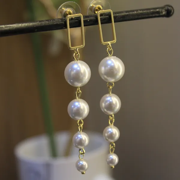 Alloy_Stylish_Korean_Earing_For_Women