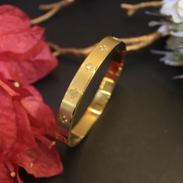 Gold_Plated_Anti_Tarnish_Flora_Luxe_Crystal_Bangle