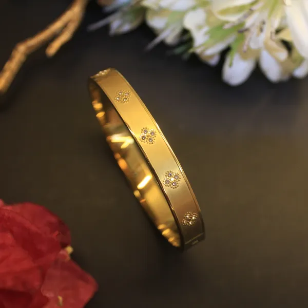 Gold_Plated_Anti_Tarnish_Flora_Luxe_Crystal_Bangle