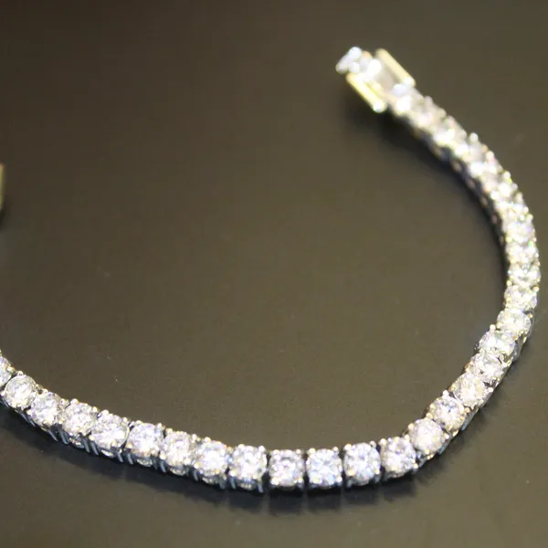 Silver_Premium_Tennis_Bracelets_For_Women