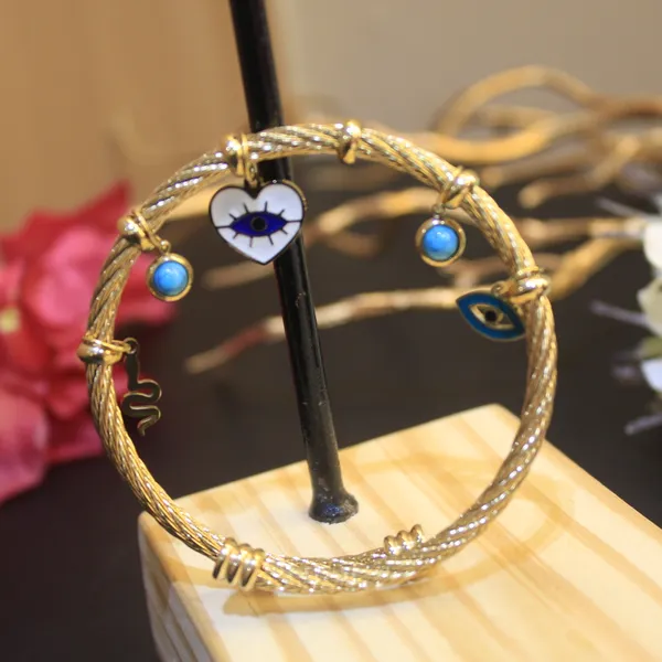 Gold_Plated_Anti_tarnish_Heart_Evil_Eye_Adjustable_Bracelet