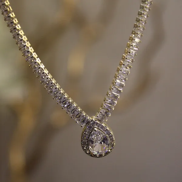 Brass_Stylish_Neck_Pendant_Set_For_Women