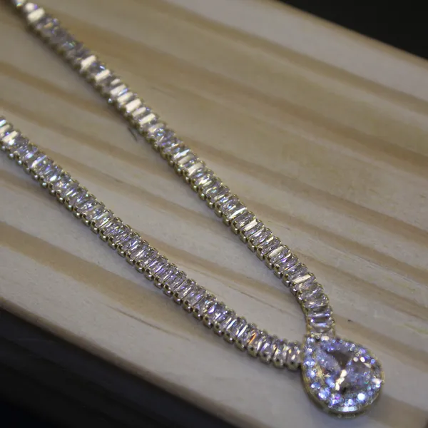 Brass_Stylish_Neck_Pendant_Set_For_Women