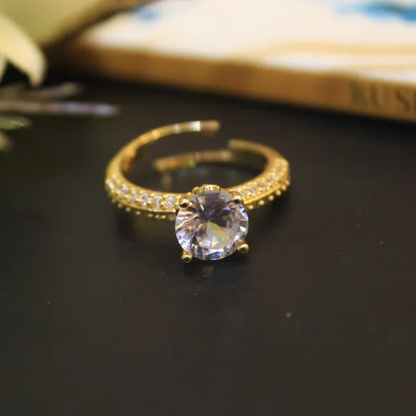 Glimsy_Eternal_Spark_–_Gold_Plated_Solitaire_Ring